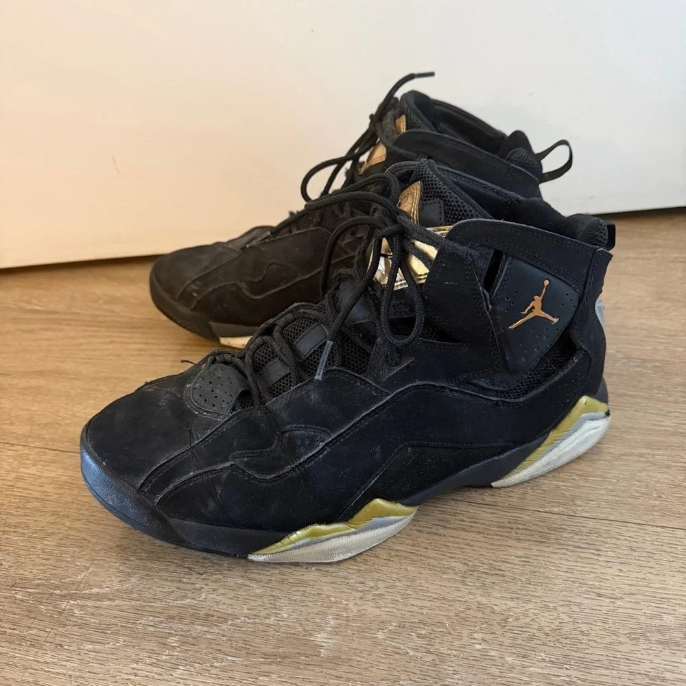 Jordan Black and Gold Sneakers true flight men size 10